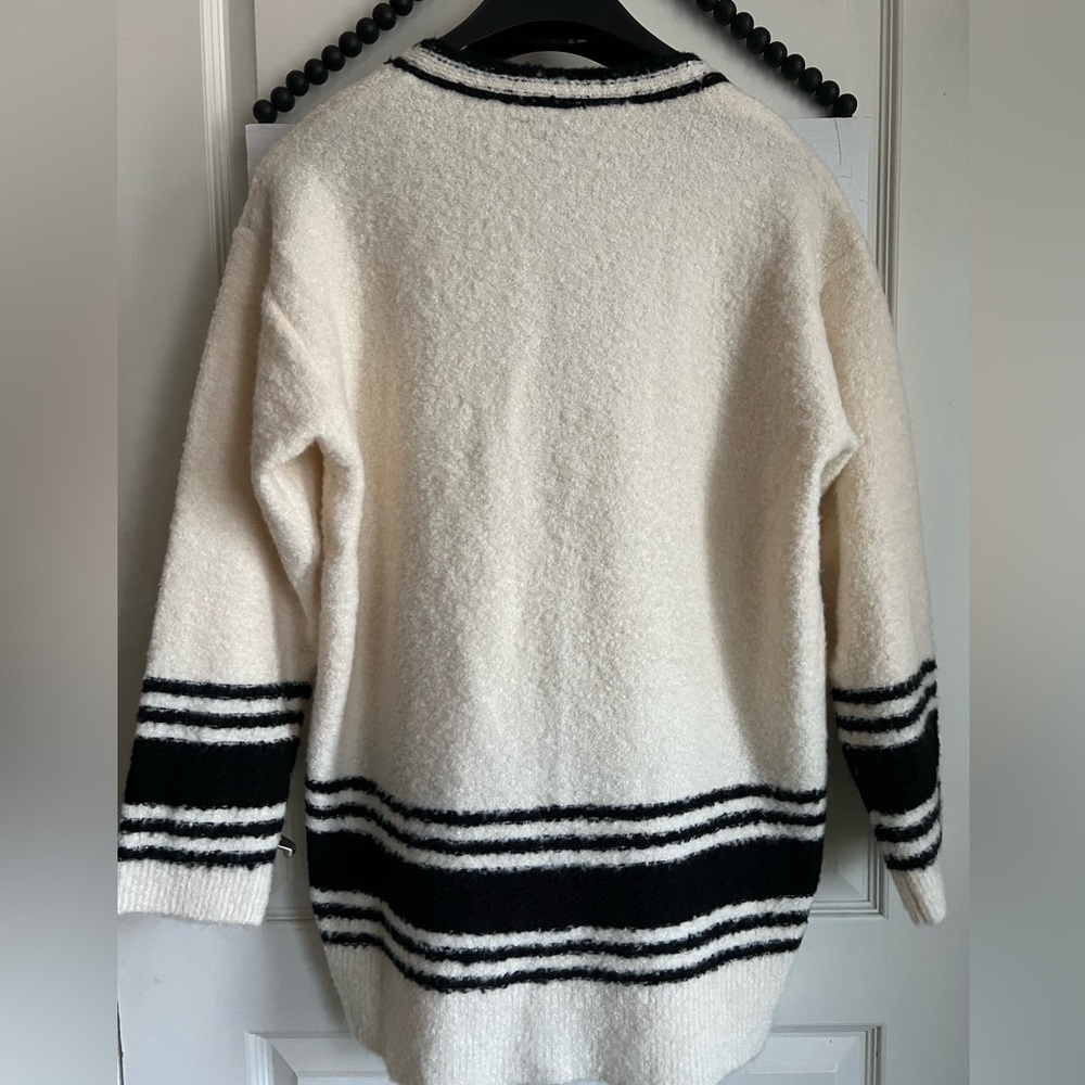 VICI Button Down Long Cardigan Sweater S M L Oversized Fit NWT 4 6 8 10 12 14 HP - Picture 9 of 9